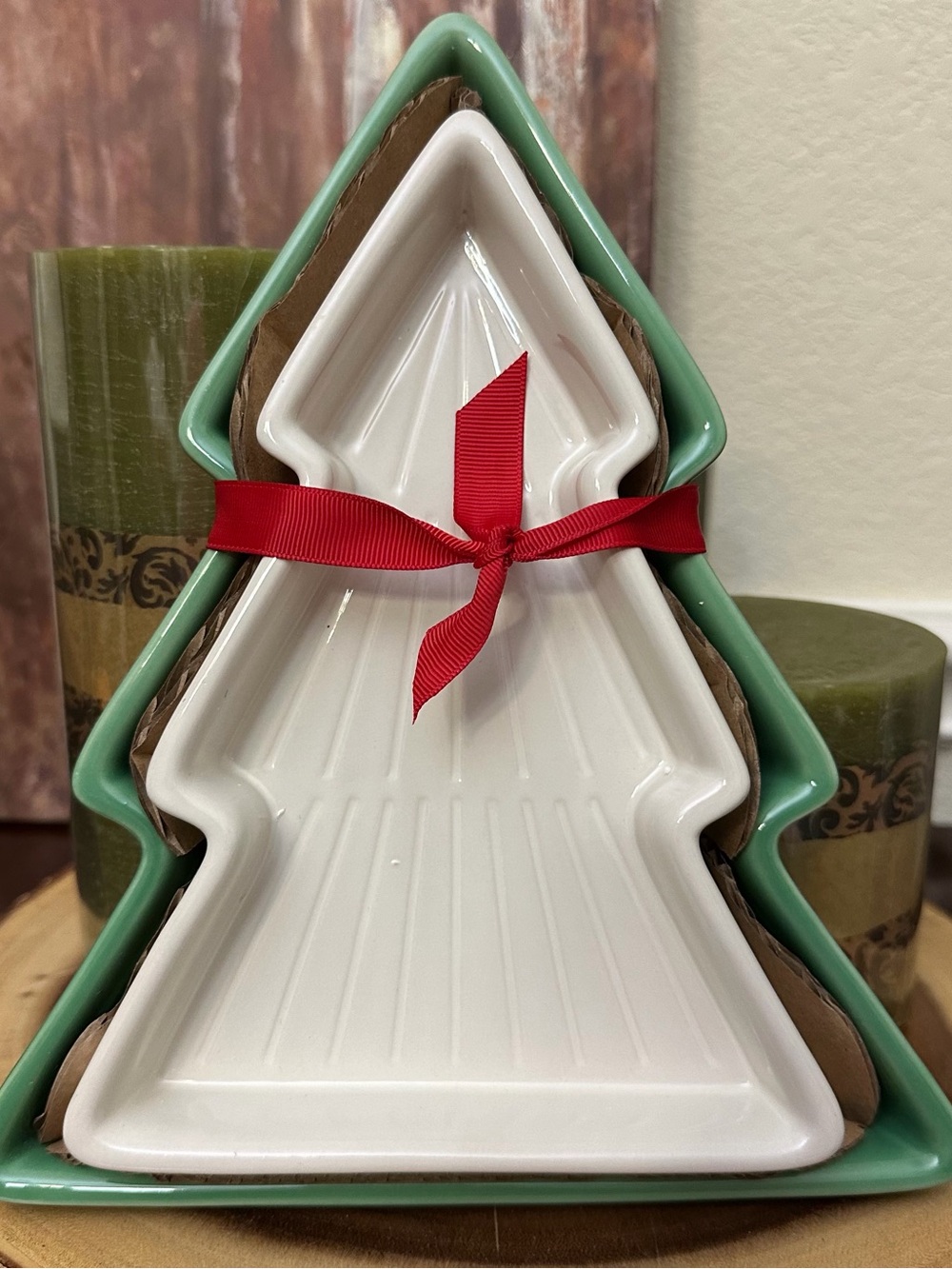Ceramic Hallmark Christmas Tree Dish Set Dishwasher & Microwave Safe NWT